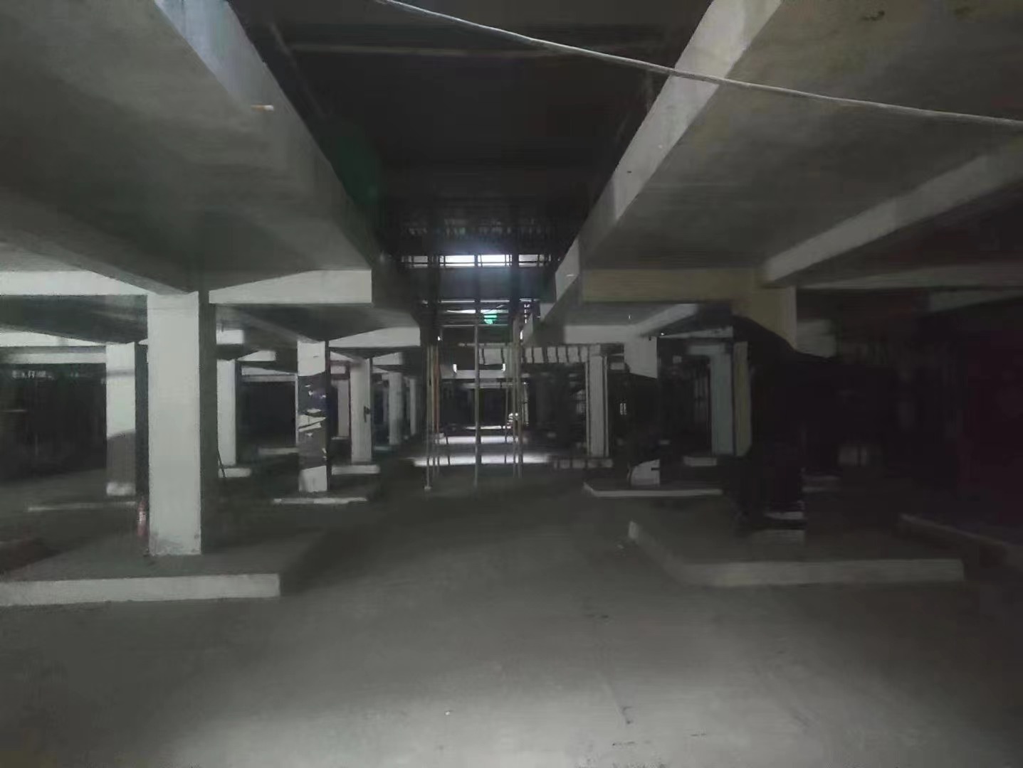 红河山东又一个上海博普LOFT车库拔地而起